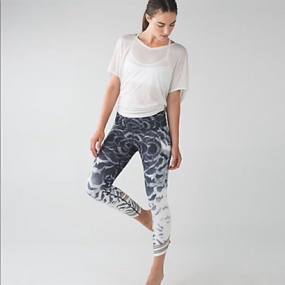 Lululemon Wunder Under Pant SE Dance Pretty Plume Angel Wing Black Women's Sz 4